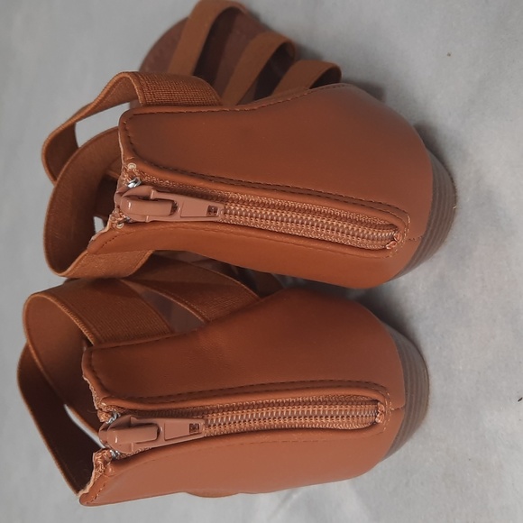 DreamPairs Sandals - Picture 2 of 5